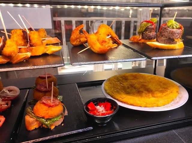 Pintxos en la barra